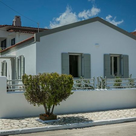 Olvio Living By The Sea Villa Sami  Exteriör bild